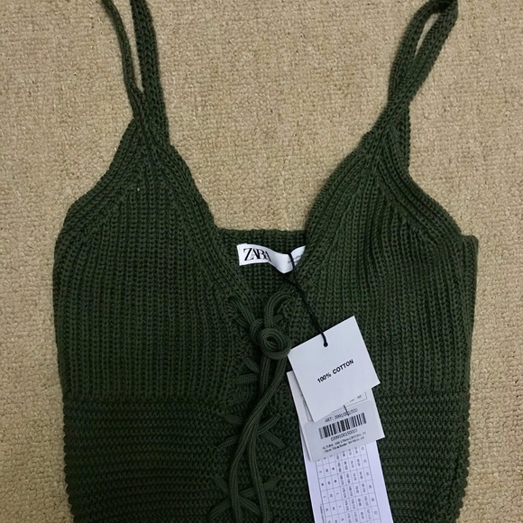 Like new Zara green knit cropped top - Picture 7 of 7